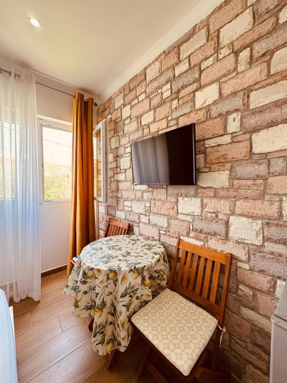 Orfeu Apartments Ksamil Buitenkant foto