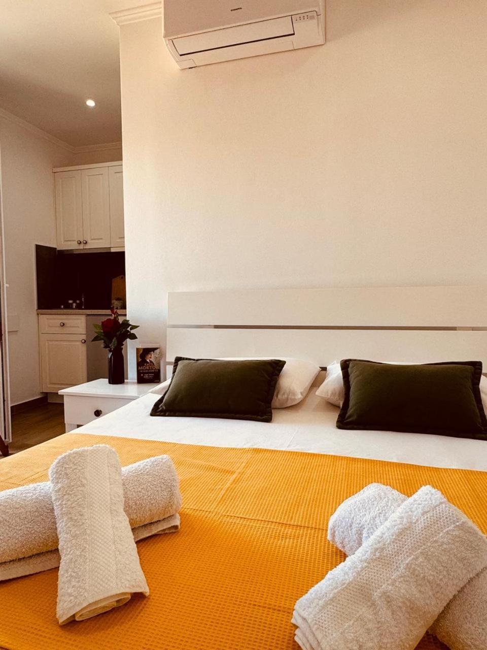 Orfeu Apartments Ksamil Buitenkant foto
