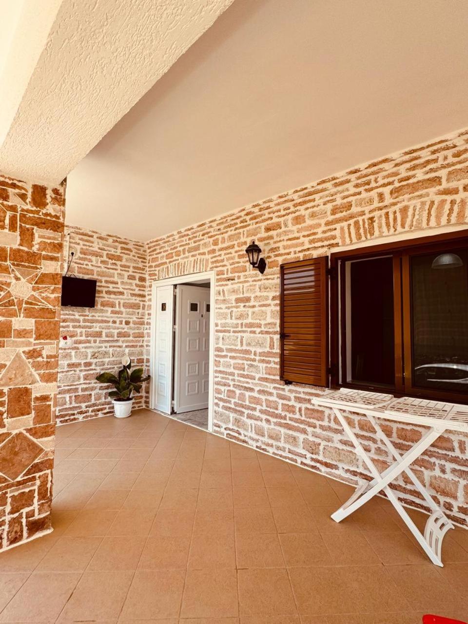 Orfeu Apartments Ksamil Buitenkant foto